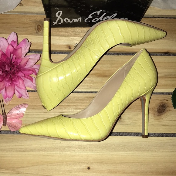 Sam Eldelman Hazel Pointed Toe Pump - Picture 3 of 5